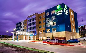 Holiday Inn Express & Suites - Dallas Market Center By Ihg
